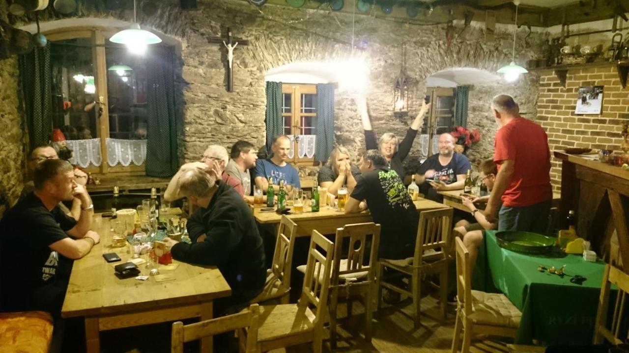 Roubenka Mlyn U Skaly Destne V Orlickych Horach Volne Terminy 5 Bytu Luaran gambar